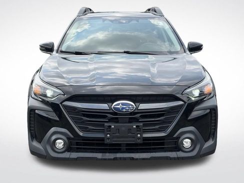 Used 2023 Subaru Outback Premium AWD/4WD image 3
