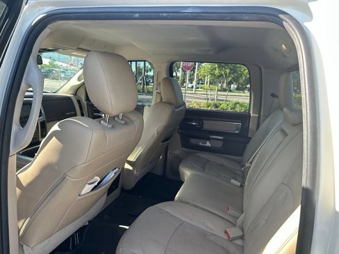 Used 2017 RAM 1500 Laramie w/ Convenience Group AWD/4WD image 11