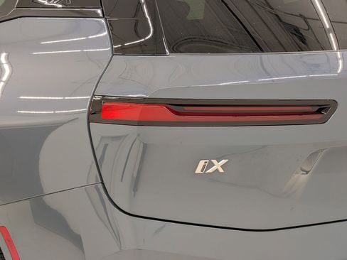 New 2026 BMW iX xDrive60 image 13