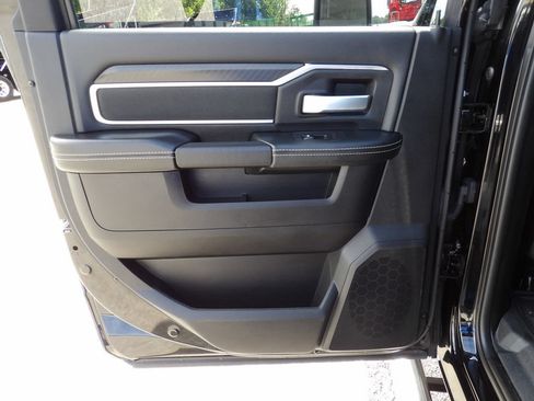 Used 2026 RAM 2500 Big Horn AWD/4WD image 31