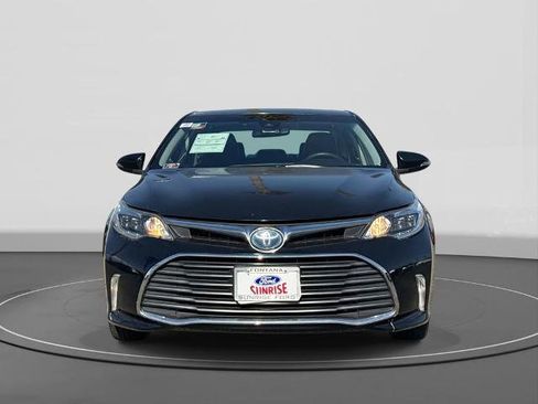 Used 2018 Toyota Avalon XLE Plus w/ Carpet Mat Package image 3