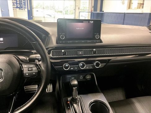 Used 2024 Honda Civic Sport image 18