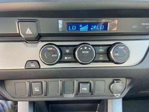 Used 2022 Toyota Tacoma SR w/ SX Package RWD image 24