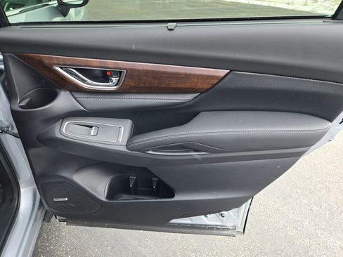 Certified 2025 Subaru Ascent Touring w/ Popular Package #1 image 8