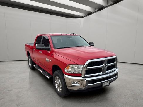 Used 2018 RAM 2500 SLT w/ Luxury Group AWD/4WD image 7