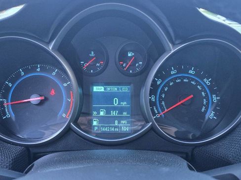 Used 2014 Chevrolet Cruze Eco w/ Enhanced Safety Package image 20