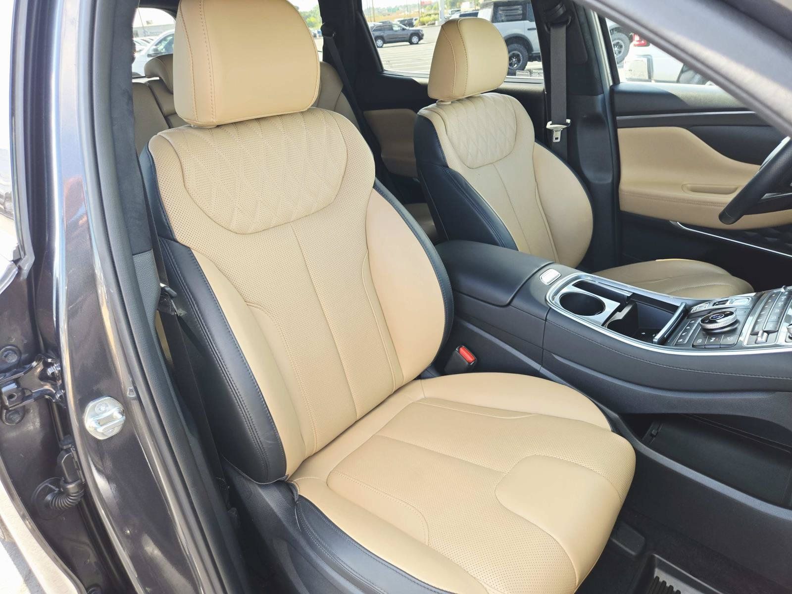 Used 2023 Hyundai Santa Fe Calligraphy AWD/4WD image 17
