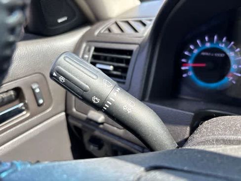 Used 2010 Ford Fusion Sport FWD image 14