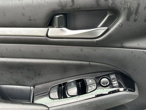 Used 2023 Nissan Altima 2.5 SV image 11