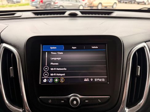 Used 2020 Chevrolet Equinox LT AWD/4WD image 25