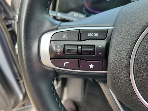 Used 2023 Kia Sportage EX FWD image 16