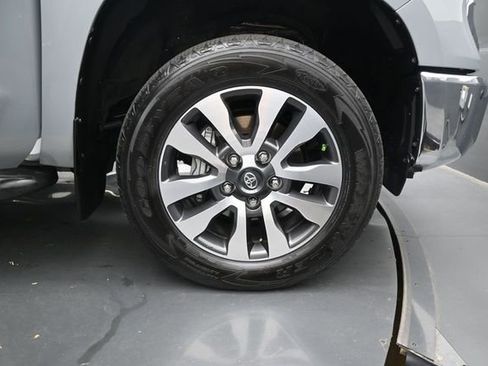 Used 2021 Toyota Tundra Limited w/ Limited Premium Package image 18