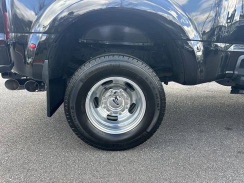 Used 2024 Ford F350 Platinum image 19