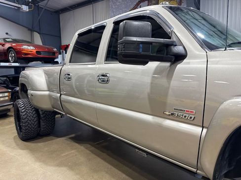Used 2002 Chevrolet Silverado 3500 LT w/ Off-Road Skid Plate Pkg image 50
