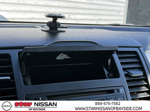 Used 2011 Nissan Versa 1.8 S image 23