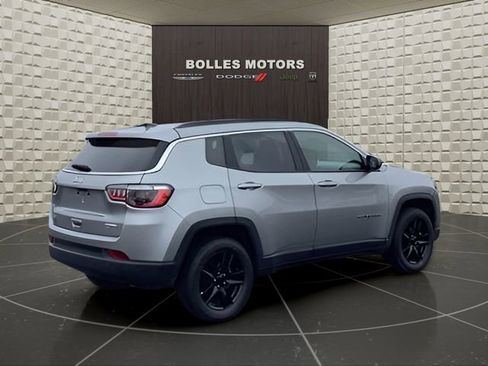 Certified 2022 Jeep Compass Latitude w/ Sun and Sound Group image 4