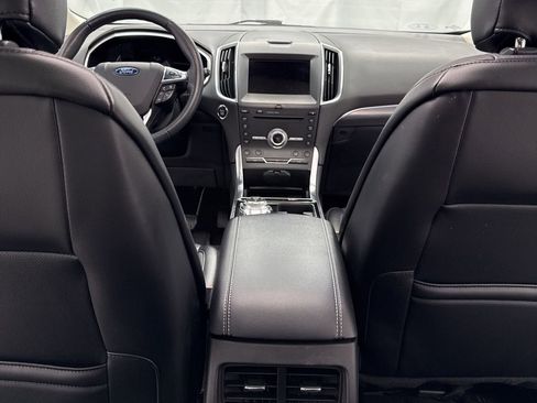 Certified 2019 Ford Edge Titanium w/ Equipment Group 301A image 39