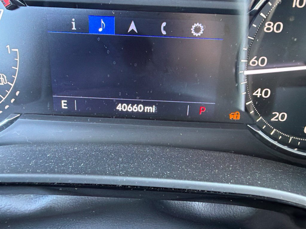 Used 2023 Cadillac XT5 Luxury FWD image 8