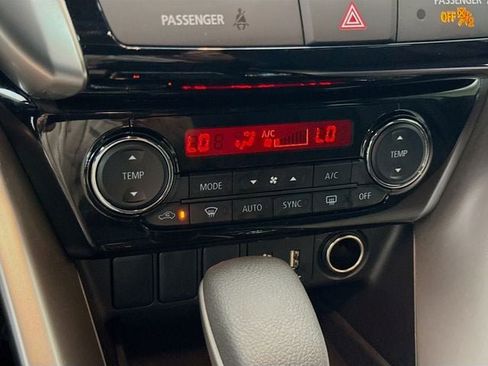 Used 2024 Mitsubishi Eclipse Cross AWD image 17