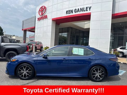 Certified 2024 Toyota Camry SE FWD image 3