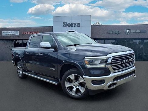 Used 2019 RAM 1500 Laramie AWD/4WD image 1