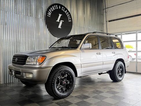 Used 2000 Toyota Land Cruiser AWD/4WD image 1