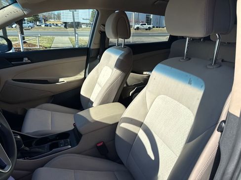Used 2018 Hyundai Tucson SEL image 9