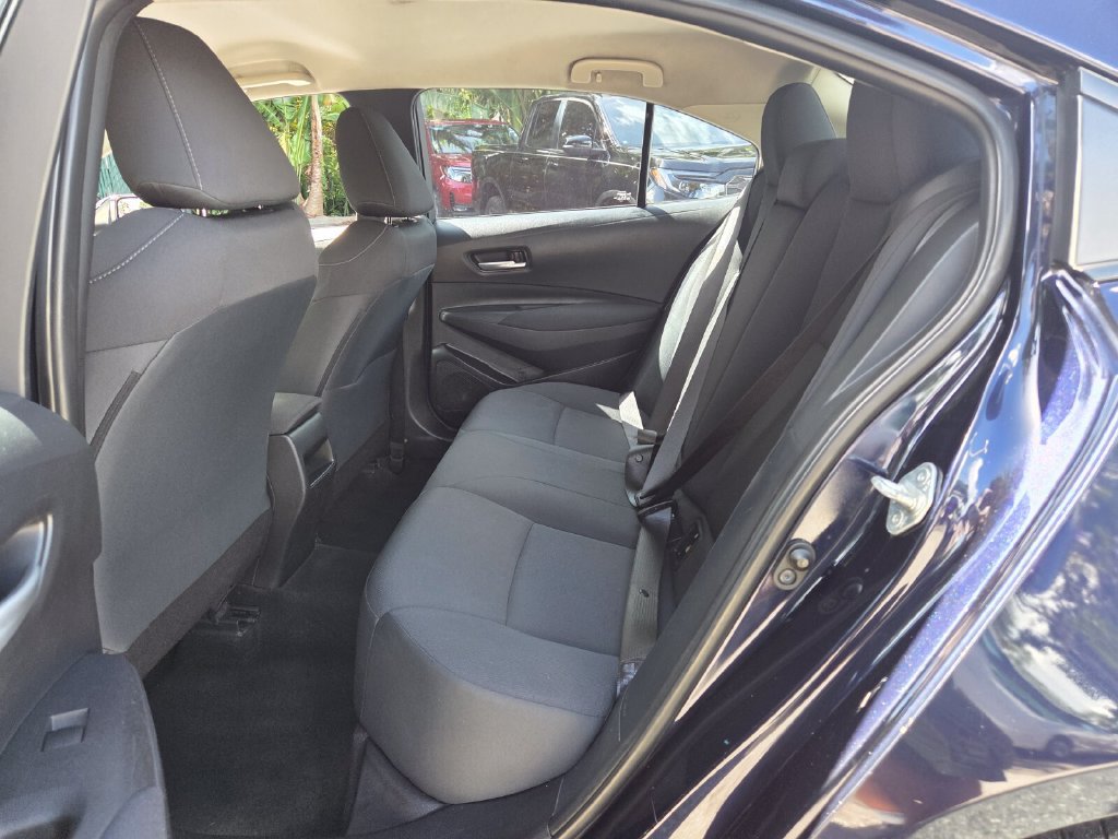 Used 2021 Toyota Corolla LE FWD image 11