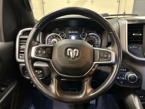 Used 2019 RAM 1500 Big Horn image 16