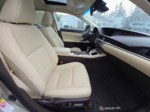 Used 2018 Lexus ES 350 w/ Navigation System Package FWD image 11