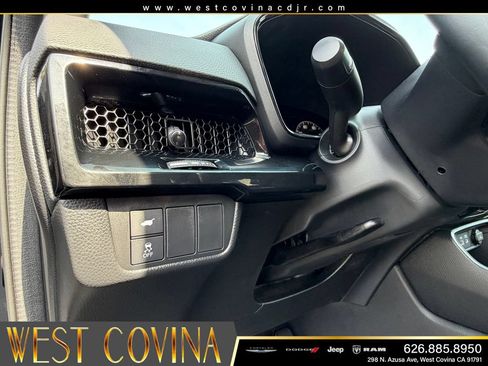 Used 2025 Honda CR-V EX-L image 27