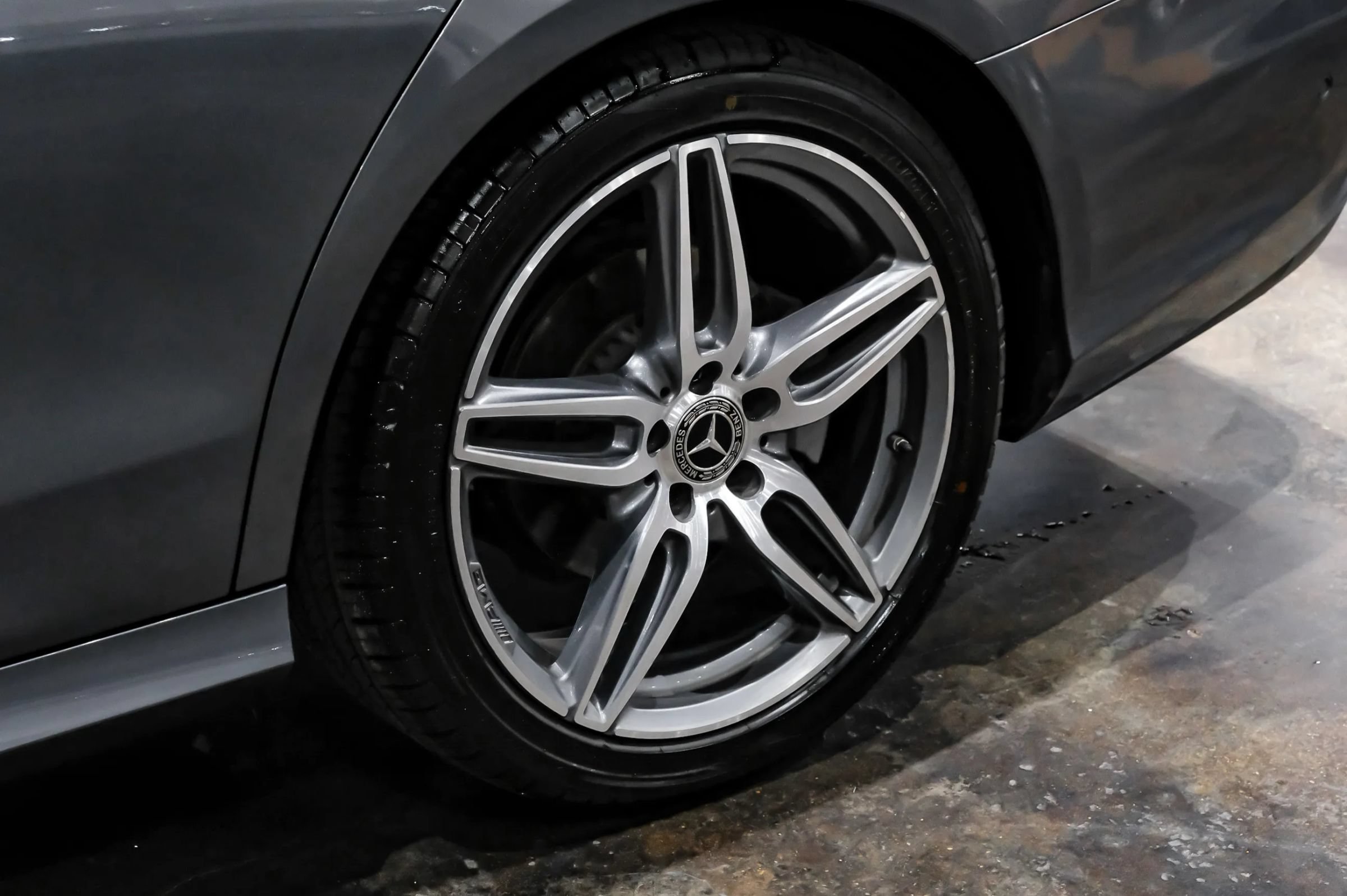 Used 2018 Mercedes-Benz E 300 image 58