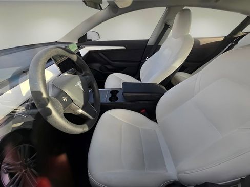 Used 2022 Tesla Model 3 Long Range image 9