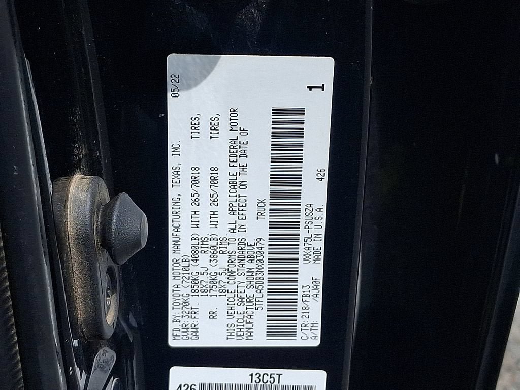 Used 2022 Toyota Tundra SR5 w/ SR5 Convenience Package AWD/4WD image 27
