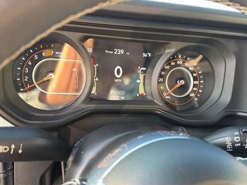 Used 2025 Jeep Wrangler Unlimited Sahara AWD/4WD image 22