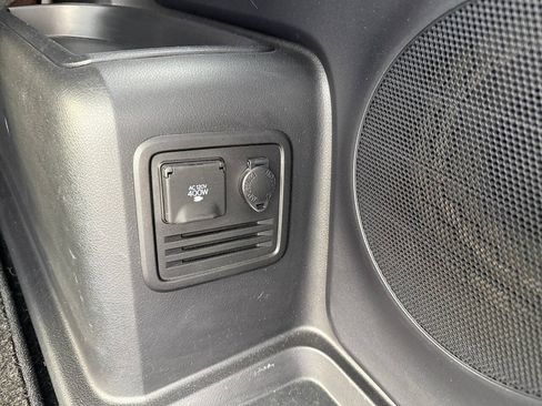 Used 2016 Toyota 4Runner Limited AWD/4WD image 35