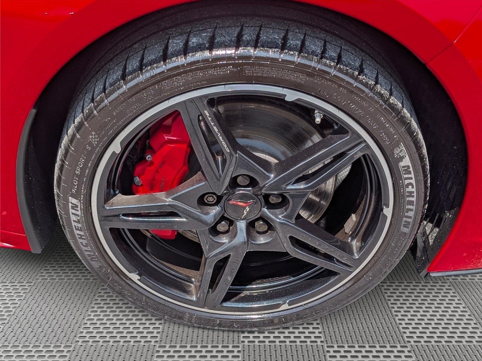 Used 2023 Chevrolet Corvette Stingray Premium Cpe w/ Z51 Performance Package RWD image 10