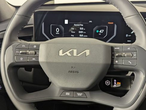 New 2026 Kia EV9 Wind image 16