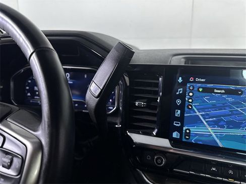 Used 2025 Chevrolet Silverado 1500 LT image 16