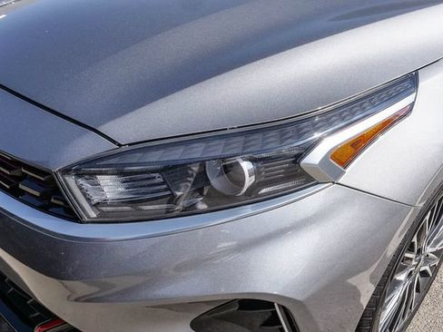 Used 2022 Kia Forte GT-Line w/ GT-Line Premium Package FWD image 5