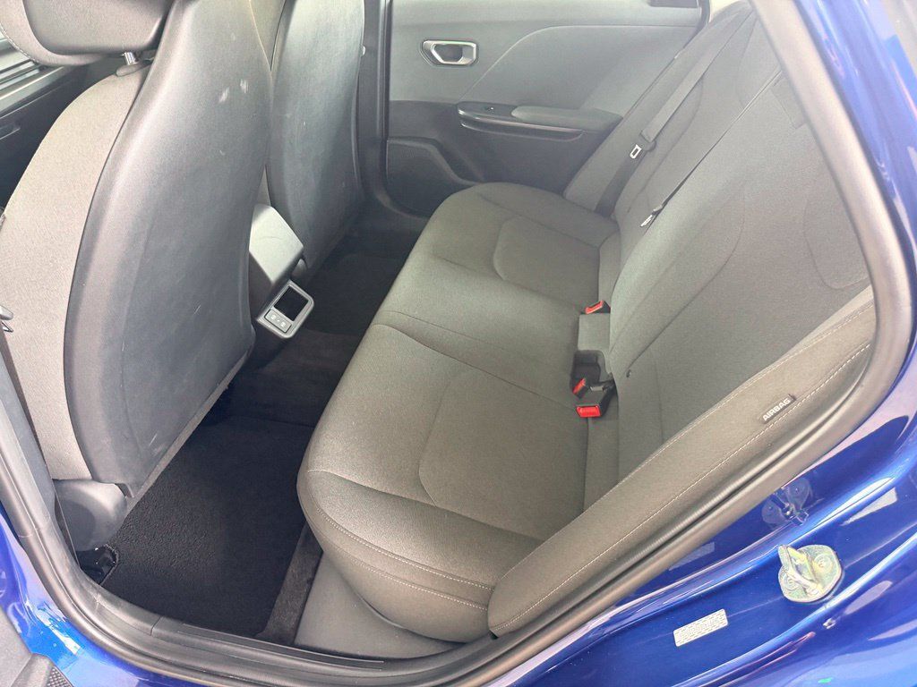 Used 2025 Kia K4 FWD image 28