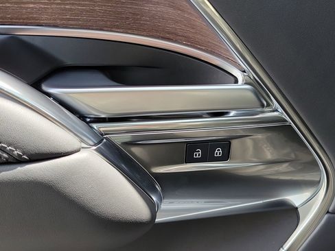 Used 2025 Land Rover Range Rover Long Wheelbase SE AWD/4WD image 30