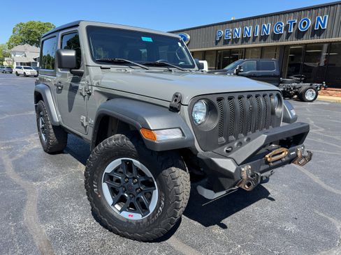 Used 2018 Jeep Wrangler Sport AWD/4WD image 1