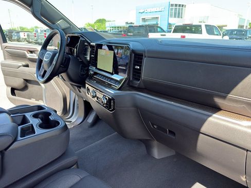 Used 2024 GMC Sierra 1500 Elevation AWD/4WD image 28
