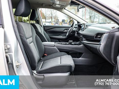Used 2024 Nissan Rogue SV FWD image 22