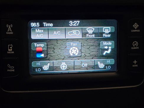 Used 2017 Jeep Cherokee Sport FWD image 14