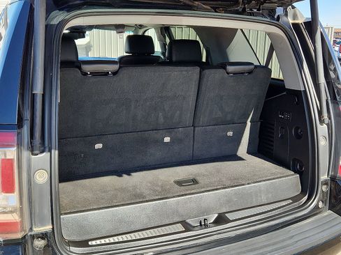 Used 2019 GMC Yukon SLT image 8