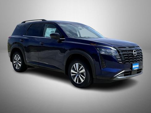 New 2026 Nissan Pathfinder SL AWD/4WD image 3