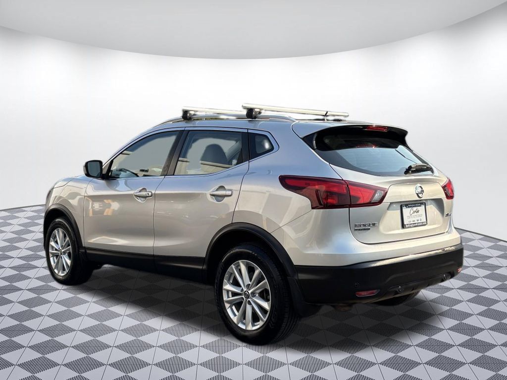 Used 2019 Nissan Rogue Sport SV AWD/4WD image 5