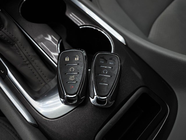 Used 2020 Chevrolet Malibu LT FWD image 40